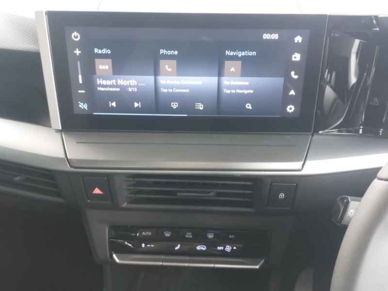 Vauxhall Frontera 1.2 Hybrid 136Ps Design Suv Hybrid E Dc Black #12