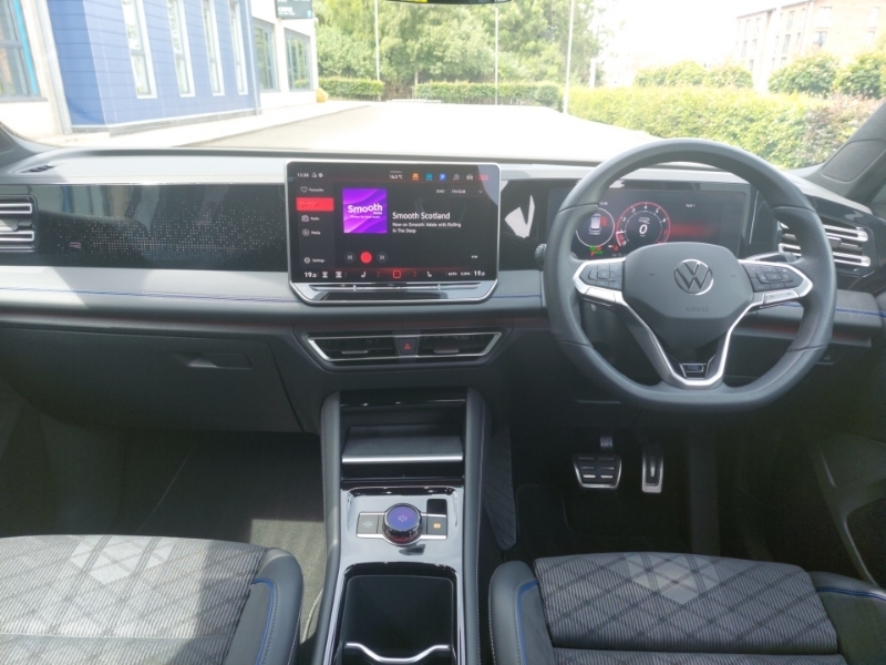 Volkswagen Tiguan 1.5 Etsi 150 R-line Dsg White #3