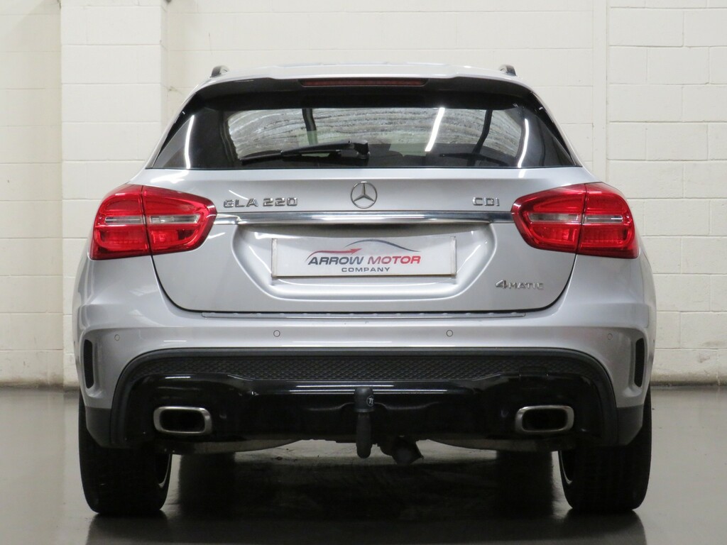 Mercedes-Benz GLA Class 2.1 Gla220d Amg Line Premium Plus 7G-dct 4Matic VU16XNZ Silver #4