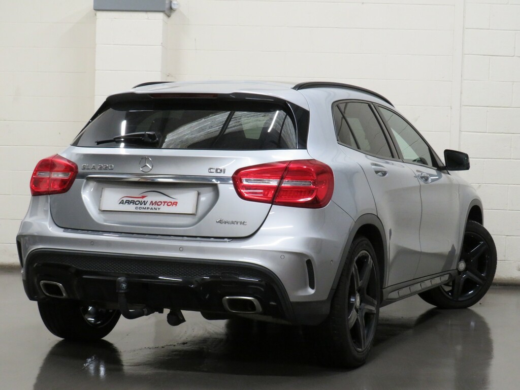 Mercedes-Benz GLA Class 2.1 Gla220d Amg Line Premium Plus 7G-dct 4Matic VU16XNZ Silver #3
