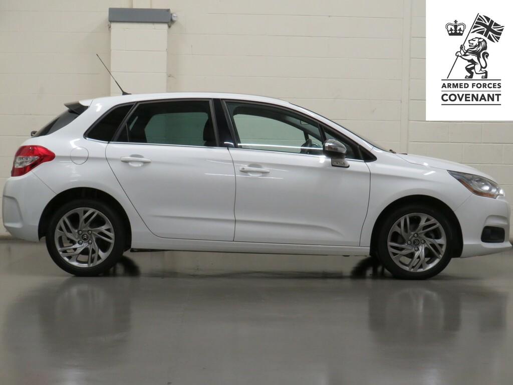 Citroen C4 Hatchback 1.6 Vti Selection Euro 5 201363 White #2