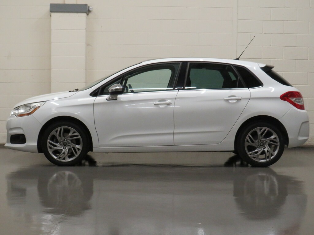 Citroen C4 Hatchback 1.6 Vti Selection Euro 5 201363 White #6