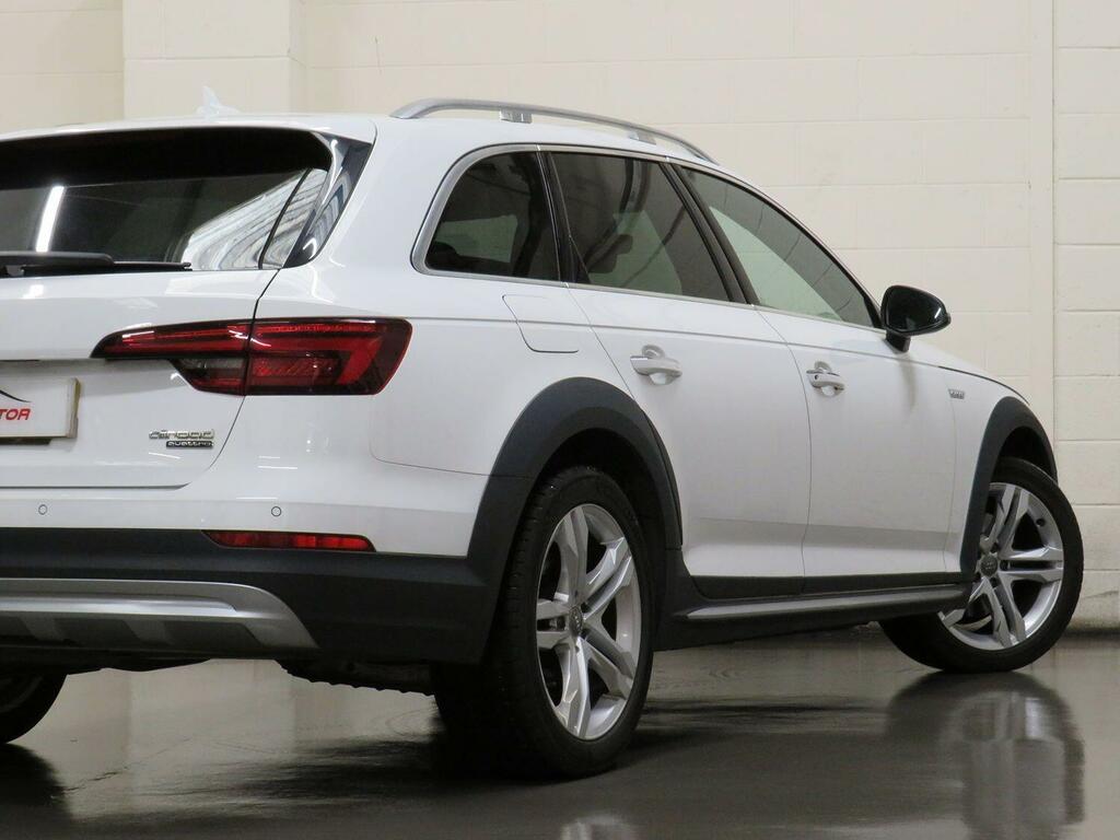 Audi A4 Allroad Sport White #19