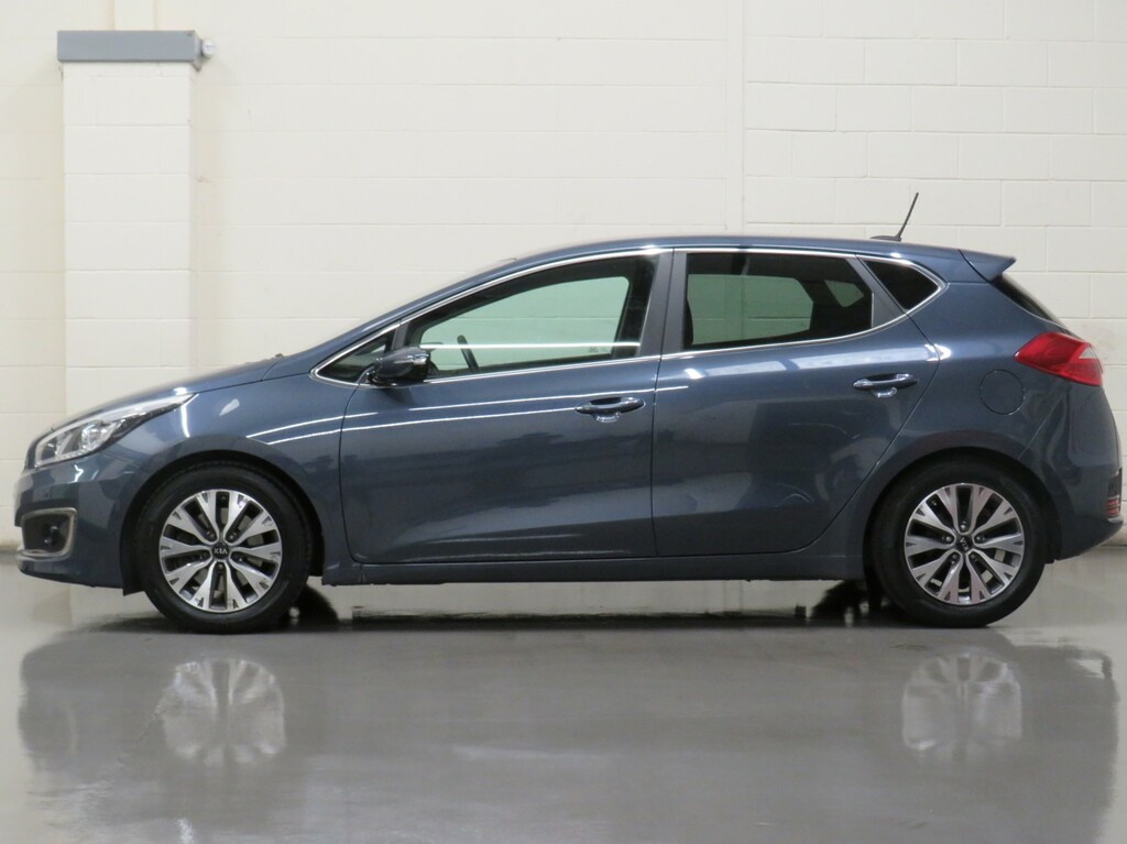 Kia Ceed Hatchback 1.6 Crdi 3 Euro 6 Ss 201666 Blue #6