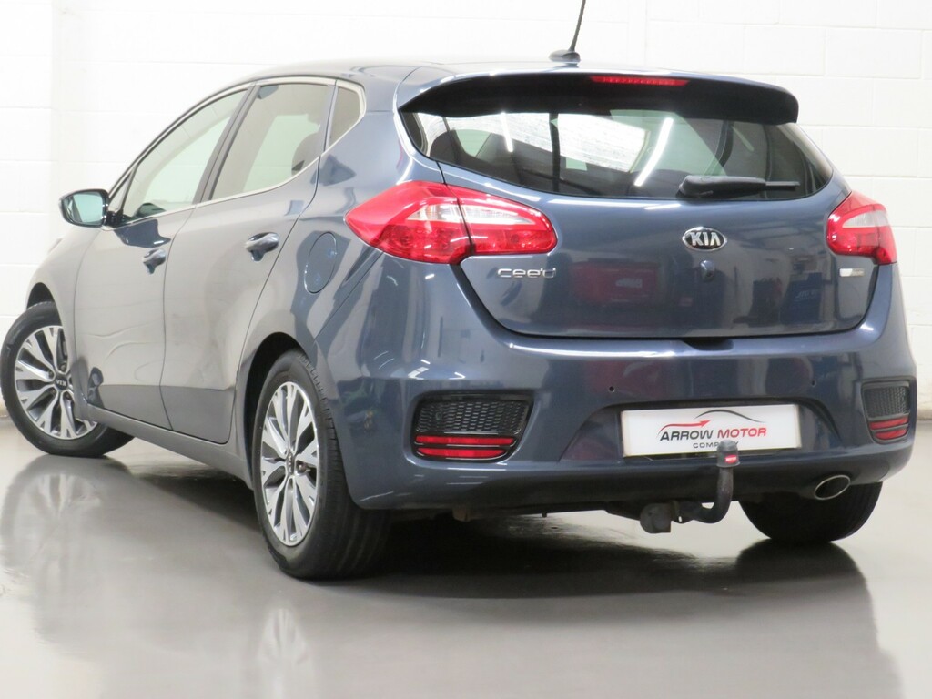 Kia Ceed Hatchback 1.6 Crdi 3 Euro 6 Ss 201666 Blue #5