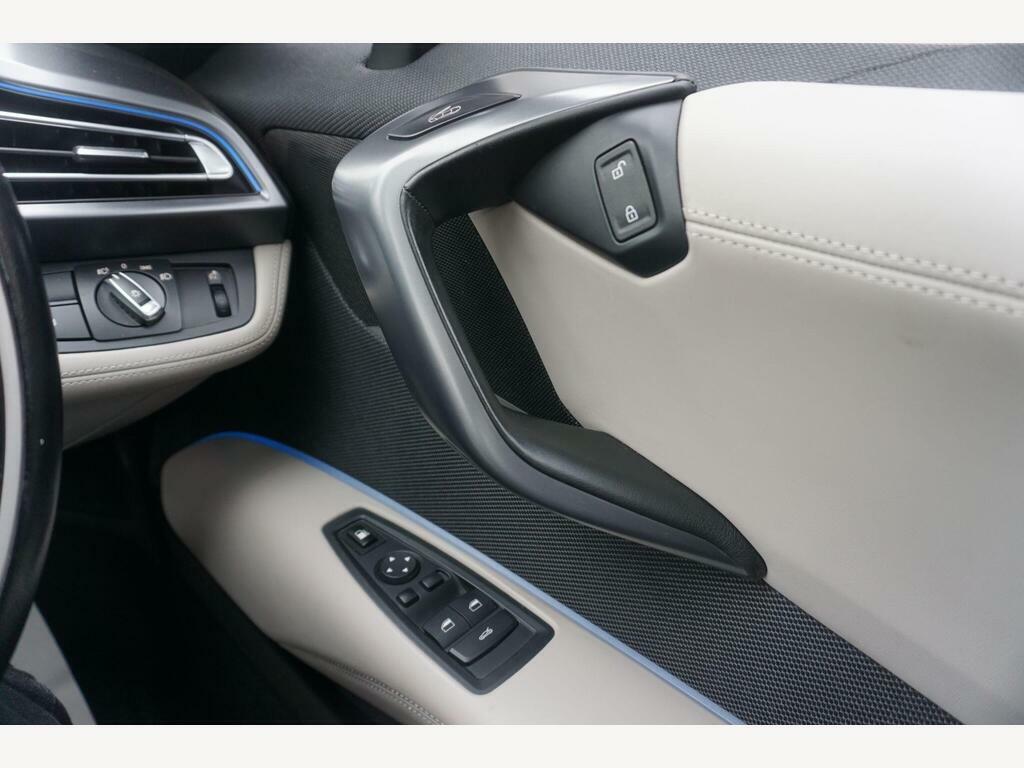 BMW i8 Coupe  #13
