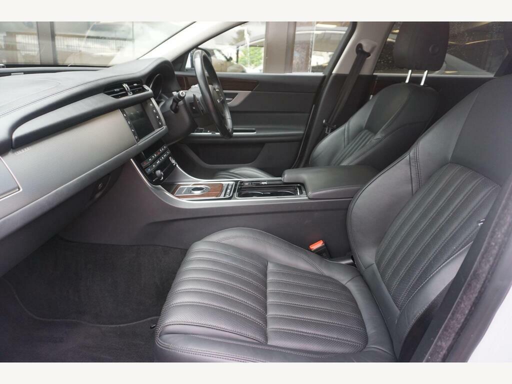 Jaguar XF 2.0D Portfolio Awd Euro 6 S S White #6