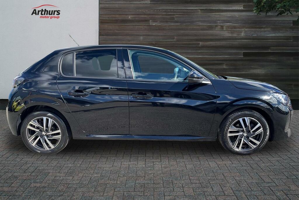 Peugeot 208 Puretech Allure Premium Plus Ss Black #2