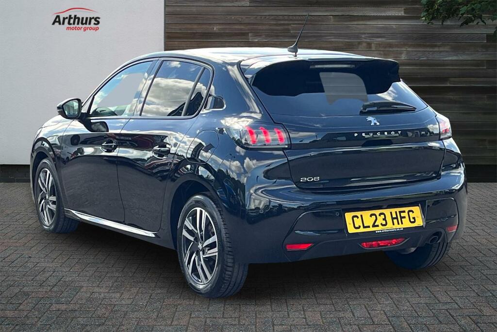 Peugeot 208 Puretech Allure Premium Plus Ss Black #5