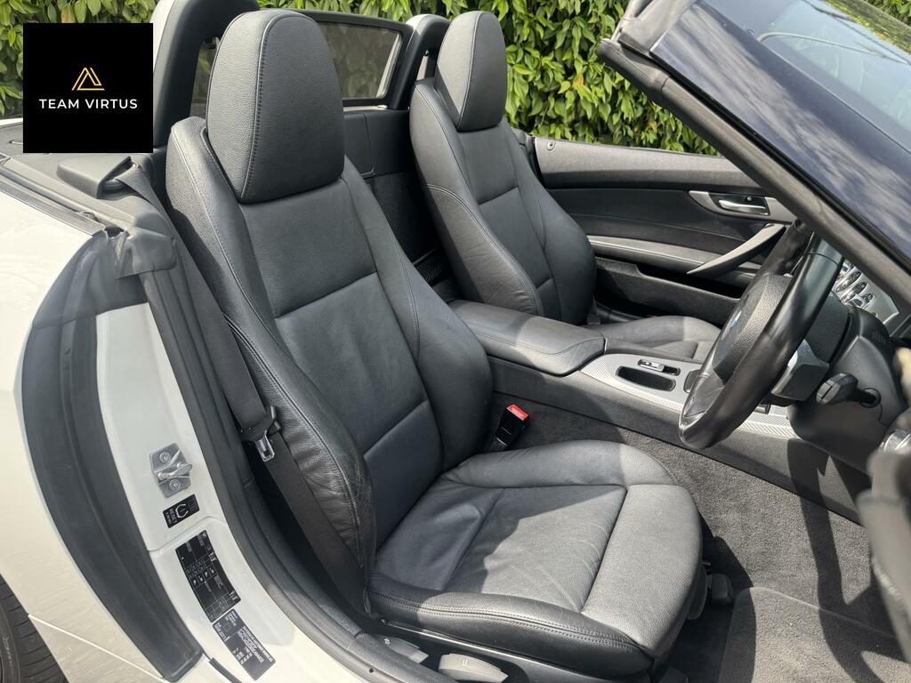 BMW Z4 2.5 23I M Sport Convertible Sdrive White #3