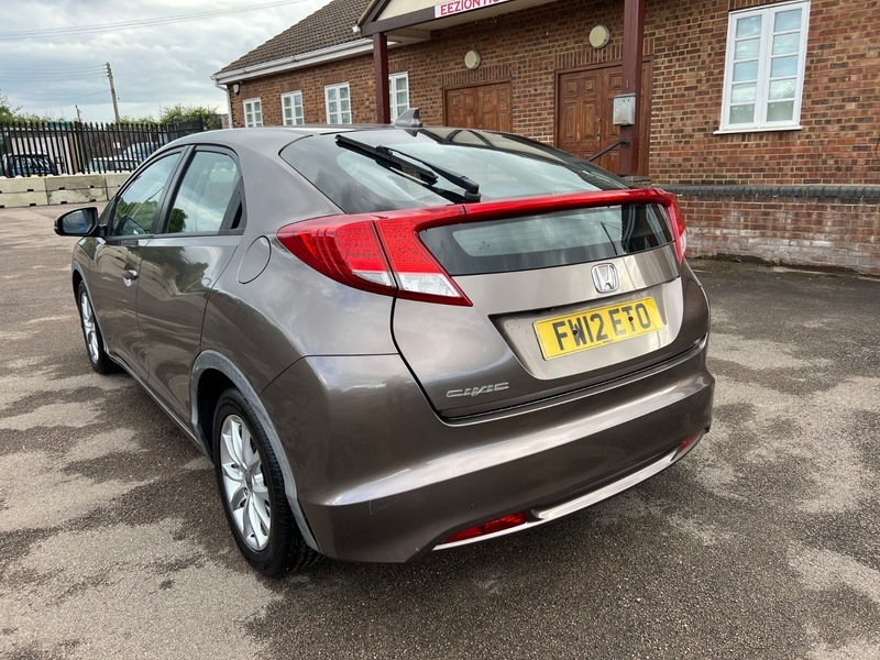 Honda Civic I-vtec Es Brown #4