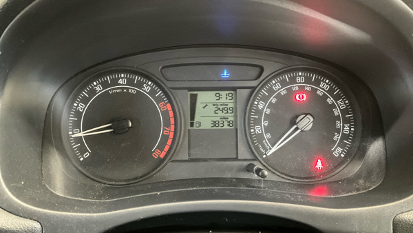 Skoda Fabia 1.2 Htp 6V 1 Red #12