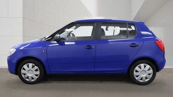 Skoda Fabia 1.2 Htp 6V 1 Red #8