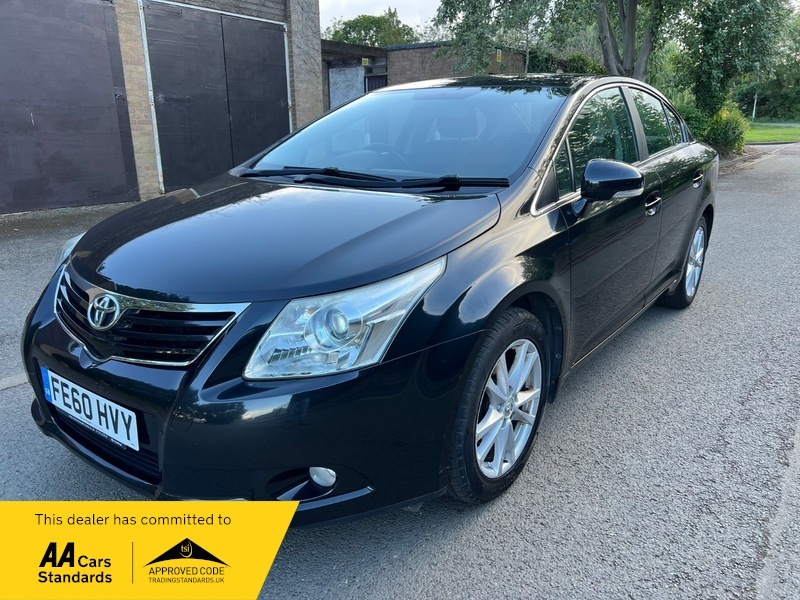 Toyota Avensis Valvematic Tr Black #3