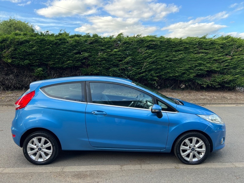 Ford Fiesta Zetec DY09OBH Blue #4