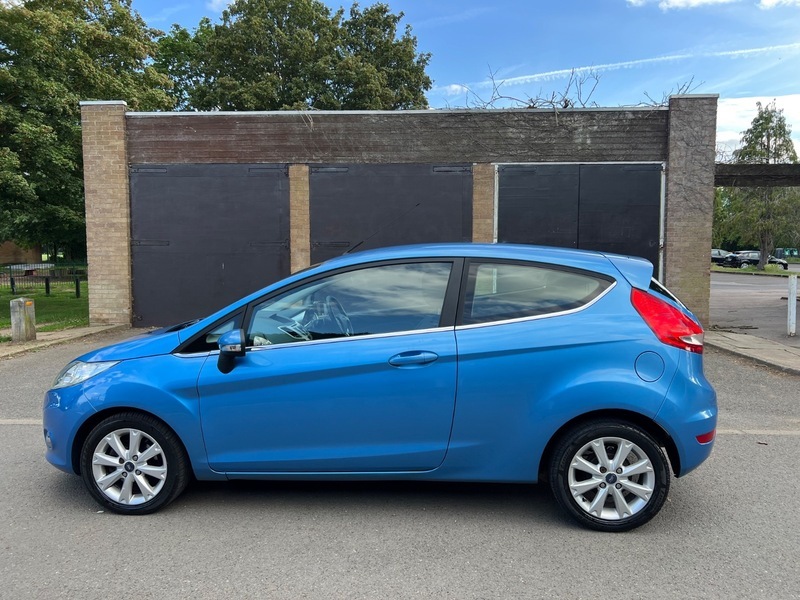 Ford Fiesta Zetec DY09OBH Blue #5