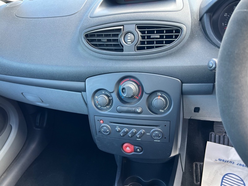 Renault Clio 1.2 16V Rip Curl Grey #17