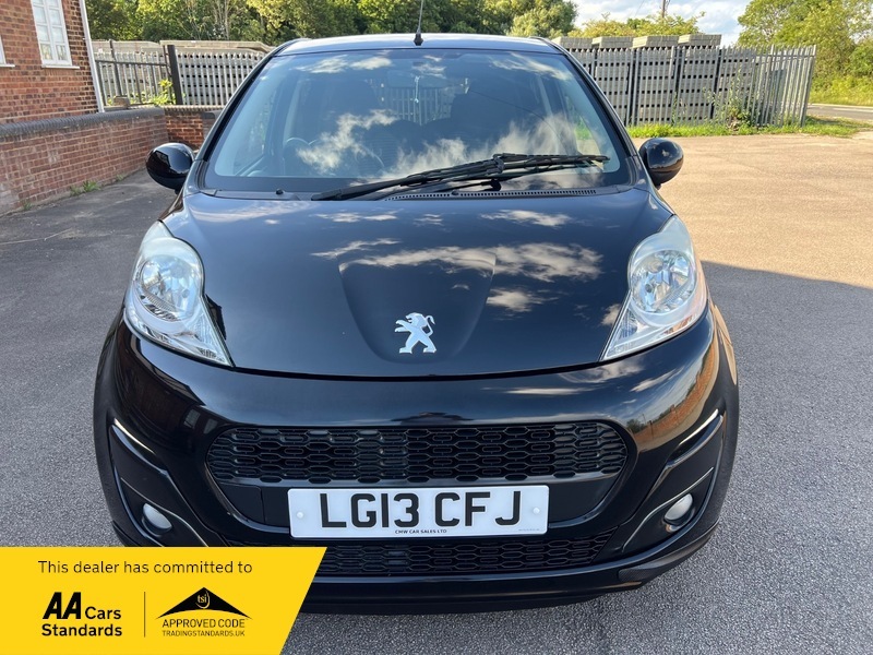 Peugeot 107 Allure Black #2