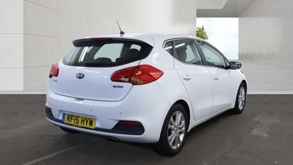 Kia Ceed 2 Ecodynamics White #4