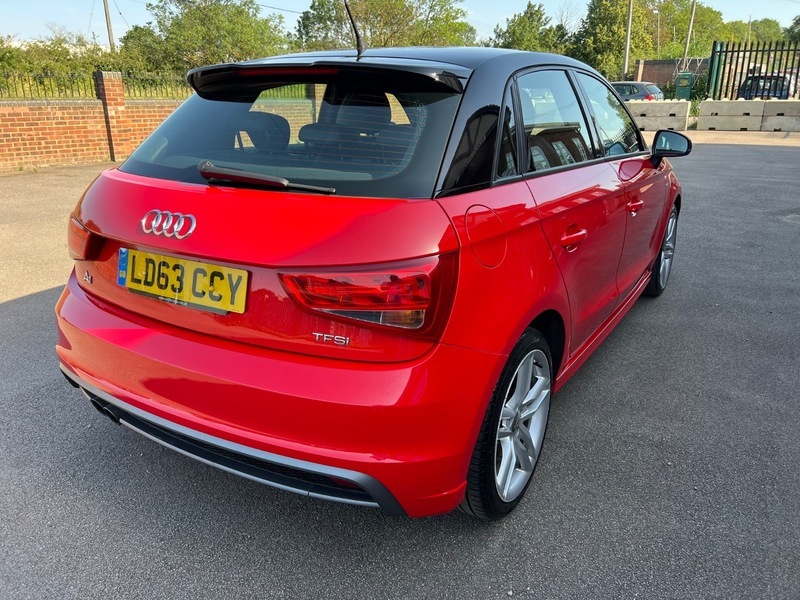 Audi A1 Sportback Tfsi S Line Red #5
