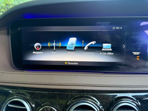 Mercedes-Benz S Class S560 Amg Line Premium 2019 White #19