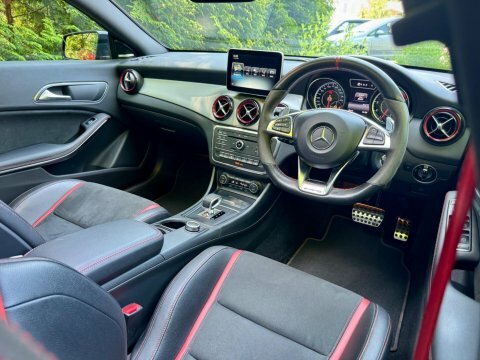 Mercedes-Benz CLA Class 2.0 Cla45 Amg Red #2