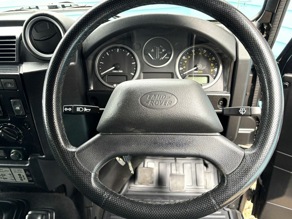 Land Rover Defender 90 Suv Black #16