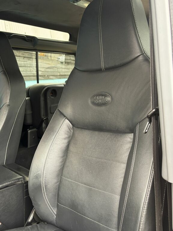 Land Rover Defender 90 Suv Black #7