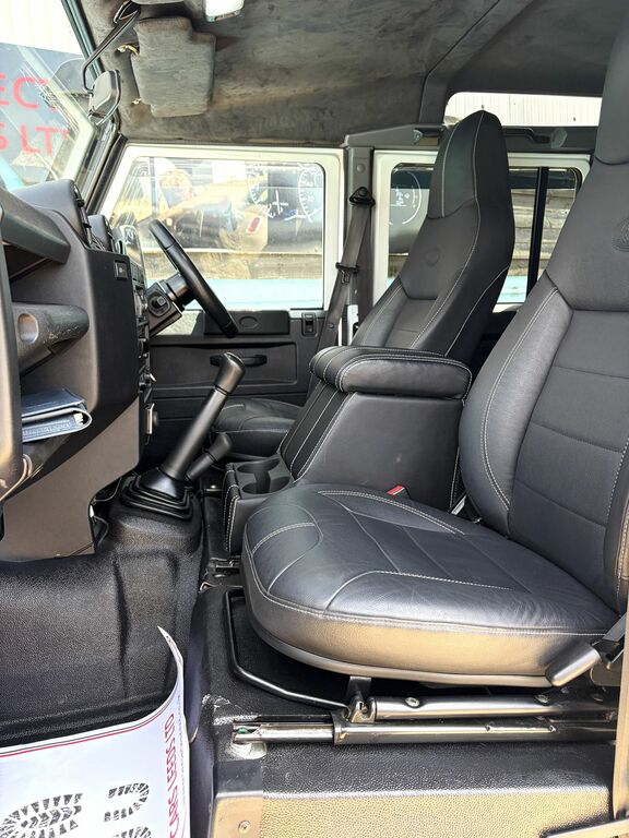 Land Rover Defender 110 110 #7