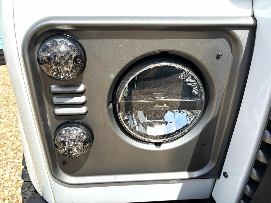 Land Rover Defender 110 110 #22