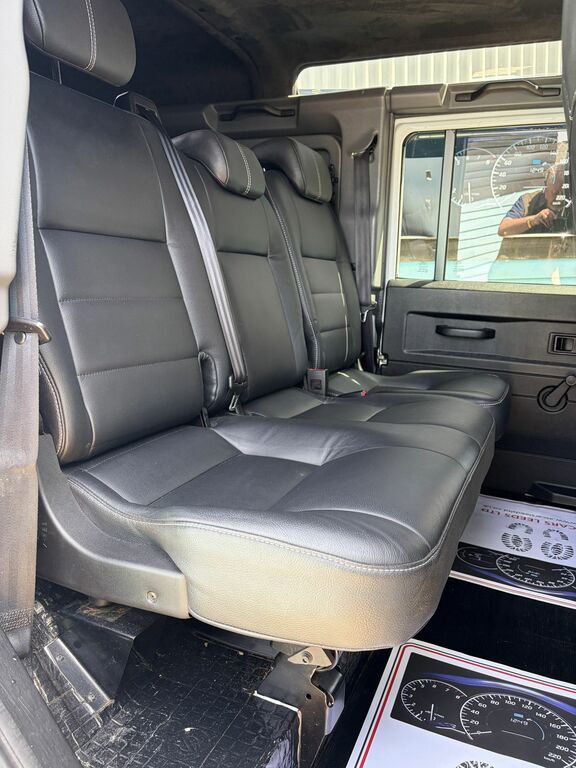 Land Rover Defender 110 110 #8