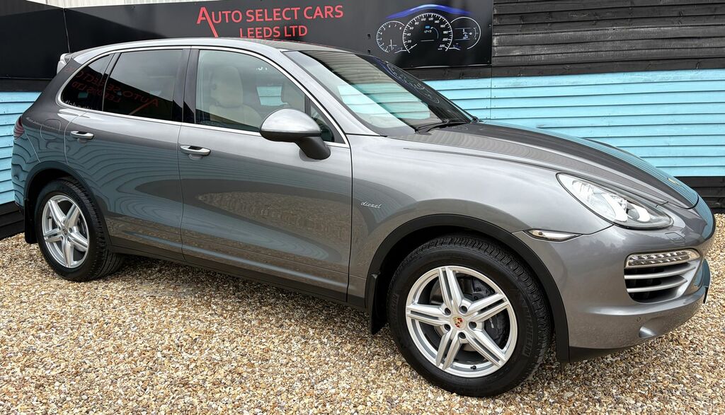 Porsche Cayenne 3.0 Td V6 Platinum Edition Suv Tiptroni Grey #3