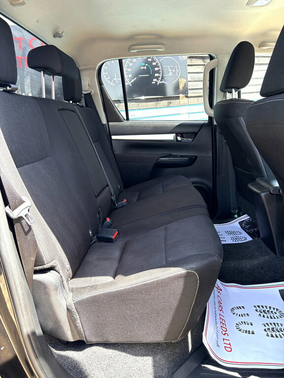 Toyota HILUX Active 4Wd D-4d Single Cab White #7