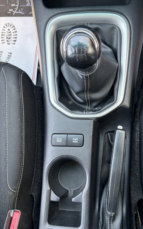 Toyota HILUX Active 4Wd D-4d Single Cab White #28