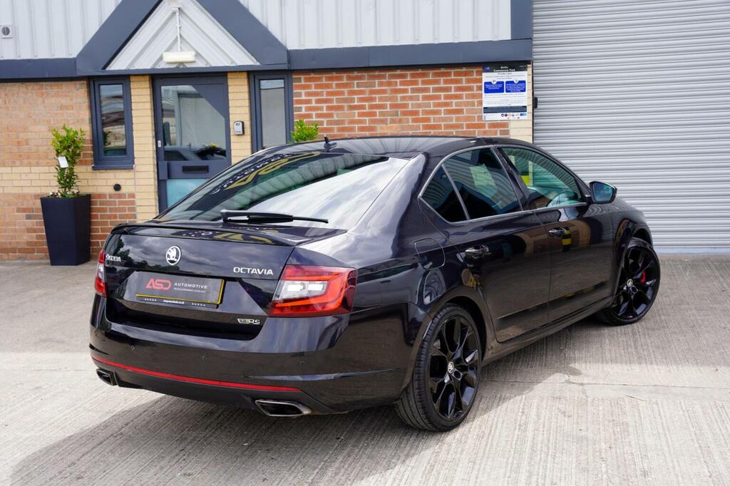 Skoda Octavia Hatchback 2.0 Tsi Vrs Euro 6 Ss 201818 Black #3