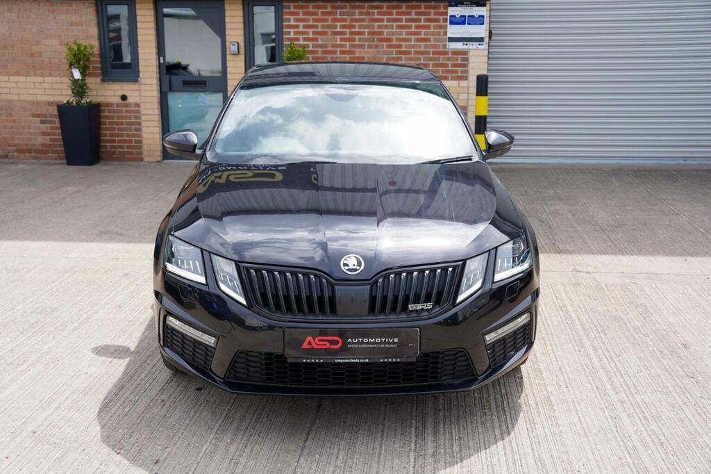 Skoda Octavia Hatchback 2.0 Tsi Vrs Euro 6 Ss 201818 Black #2