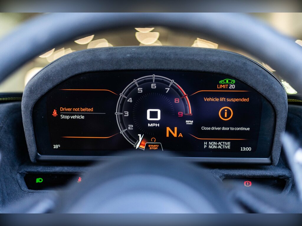 McLaren 720S Spider Performance Spec Black #17