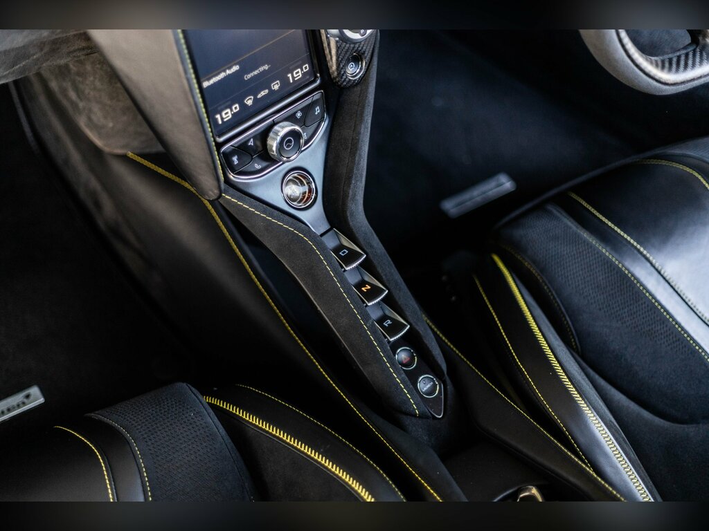 McLaren 720S Spider Performance Spec Black #15
