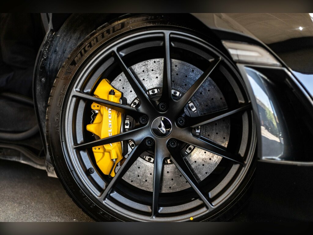 McLaren 720S Spider Performance Spec Black #22