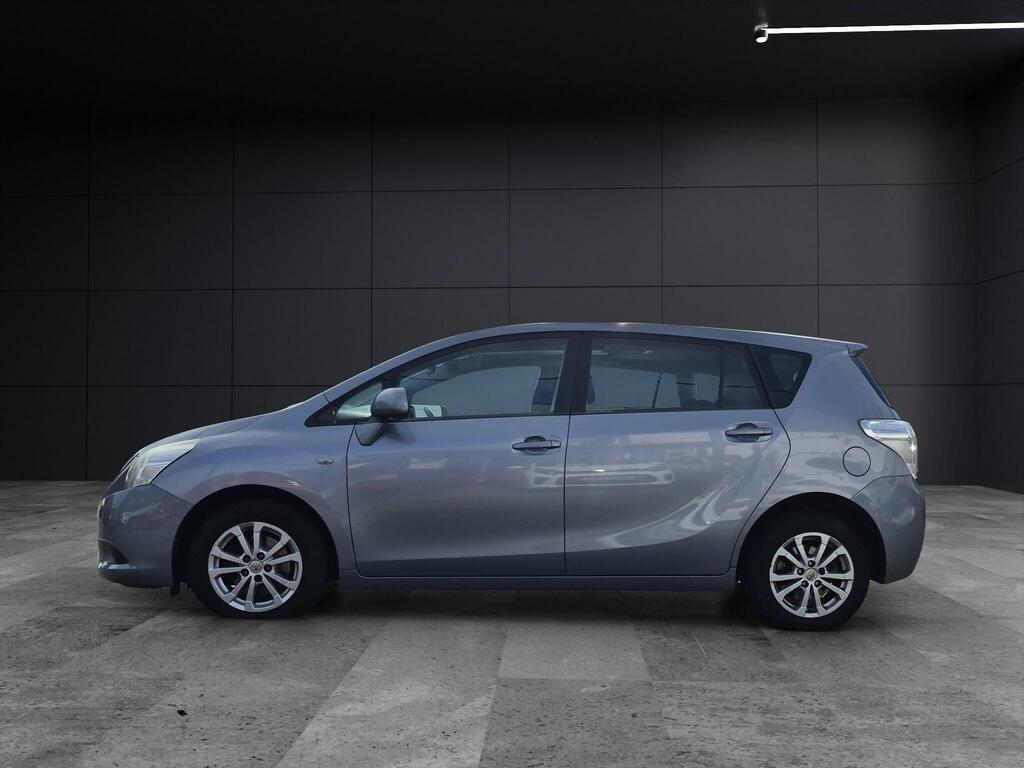 Toyota Verso Mpv Blue #5