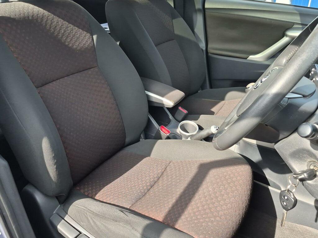 Toyota Verso D-4d Tr Grey #13