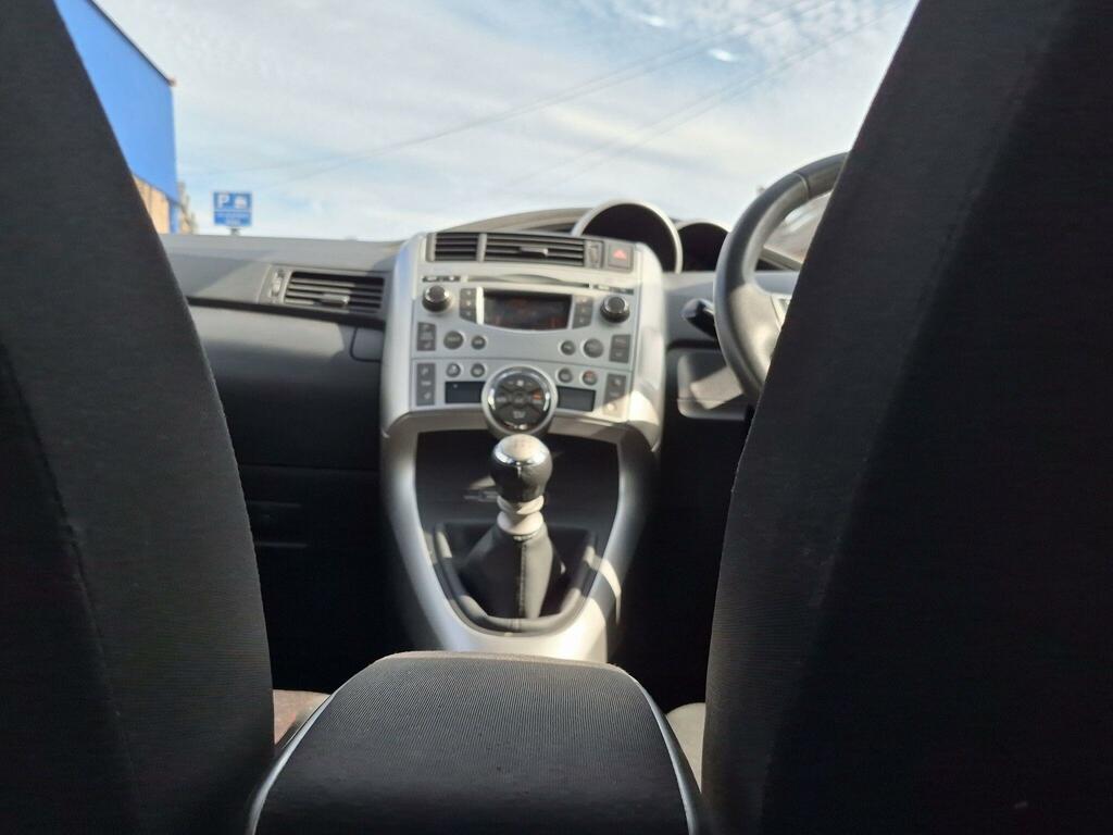 Toyota Verso D-4d Tr Grey #10