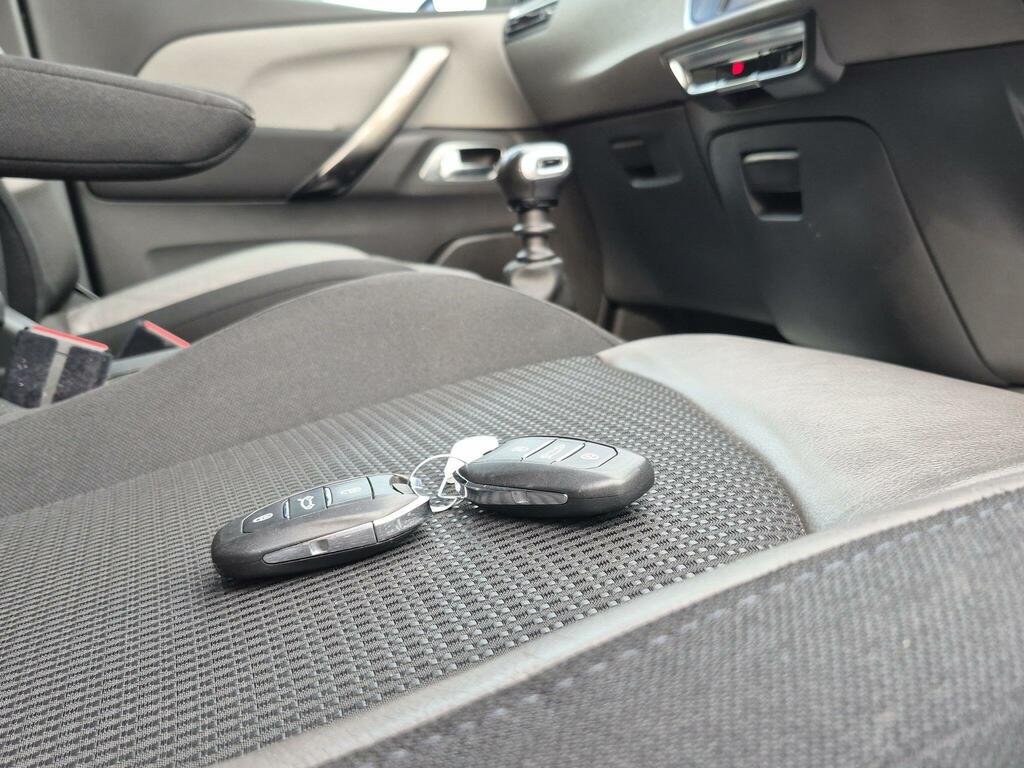 Citroen Grand C4 SpaceTourer Feel Plus Black #45