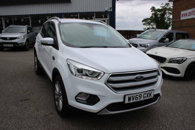 Ford Kuga 2.0 Tdci Ecoblue Titanium Edition Suv M WV69GXK White #3