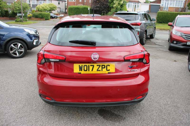 Fiat Tipo 1.4 Mpi Lounge Hatchback Euro 6 Red #6