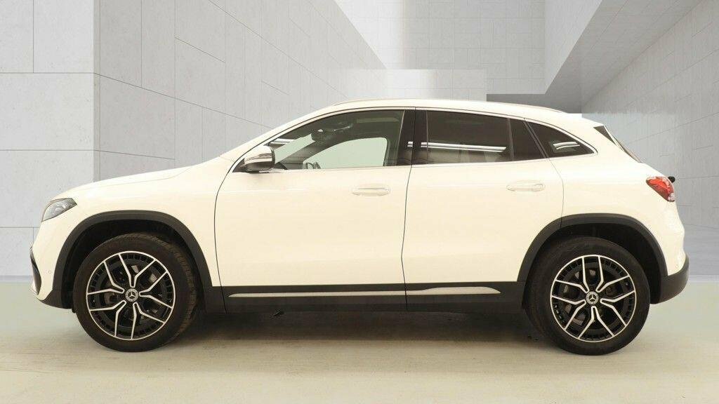 Mercedes-Benz EQA Eqa 250 70.5Kwh Amg Line Premium White #6