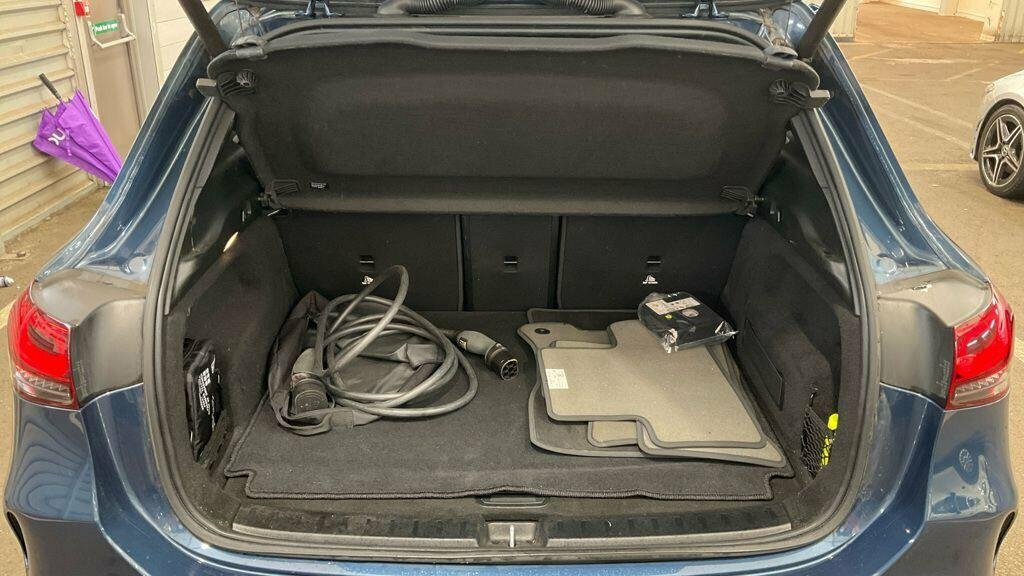 Mercedes-Benz EQA Eqa 250 Suv Blue #9