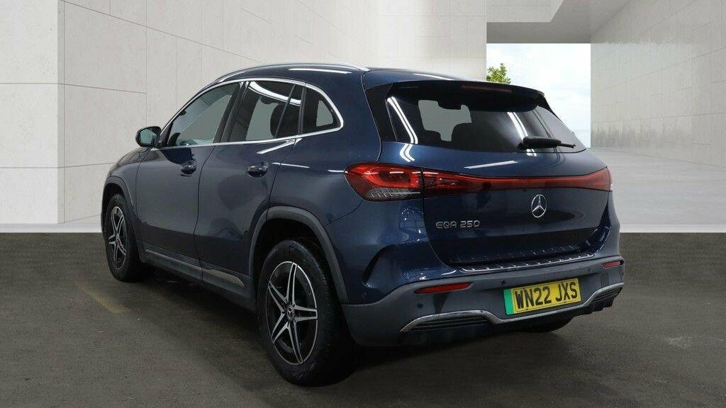Mercedes-Benz EQA Eqa 250 66.5Kwh Amg Line Blue #3
