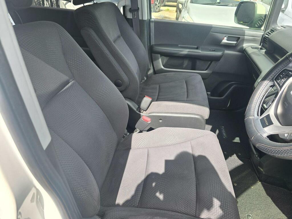 Honda StepWagon -Spada 0 Silver #10