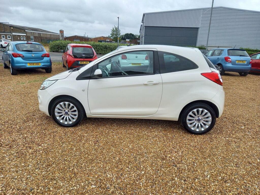 Ford KA Hatchback 1.2 Zetec Euro 5 Ss 201564 White #4